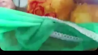 Sexy Desi Girl Showing Pussy