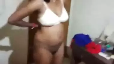 Tamil hottie Meera nude video
