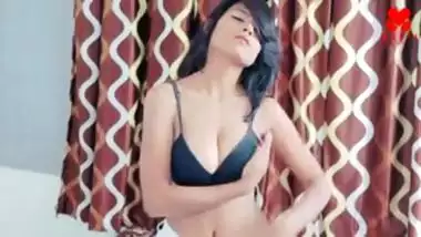Sexy Indian porn girl solo sex video