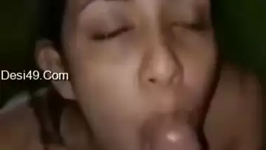 Today Exclusive- Lankan Wife Blowjob And Ridding Dick