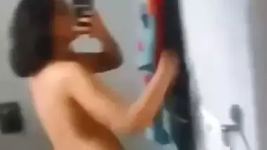 Nude videos merged of this cute girlfriend from Indore