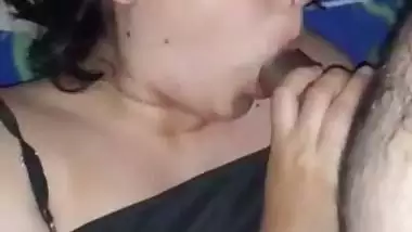Sexy hacker takes a break to give an Indian blowjob