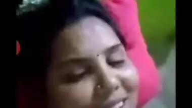 Bhabhi Shows Her Boobs and pussy