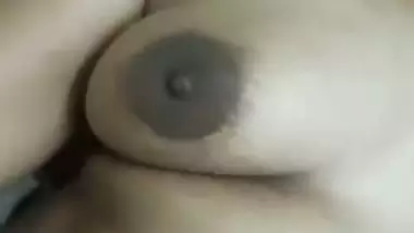 Tamil wife fucking affair with husband friend MMS