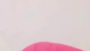 Unsatisfied aunty showing huge boobs to lover viral MMS