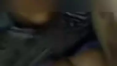 Desi Girl Shows Her Boobs