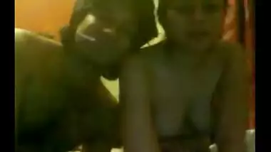 Karnataka house wife making her first home sex video
