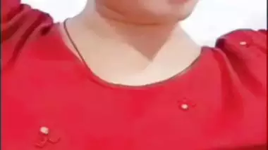 Young bhabhi stripping bra and showing boobs