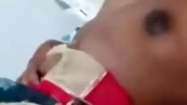 Cute Paki Girl Showing her Boobs an Pussy On Vc
