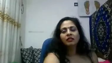Desi woman webcam show movie scene for the first time