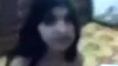 Paki lady with her teen chachu scandal mms 
