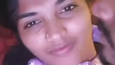 Boyfriend sucking small boobs of virgin girlfriend