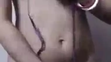 Sexy Indian Bhabhi Flaunting On Cam