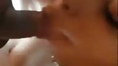 Mature Indian aunty blowjob facial